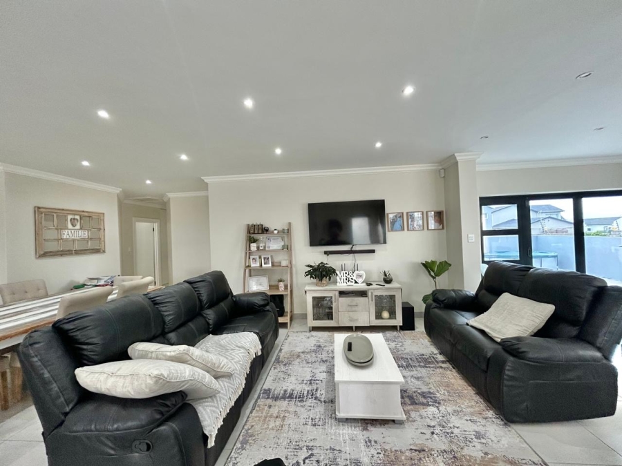 3 Bedroom Property for Sale in Fountains Estate Eastern Cape